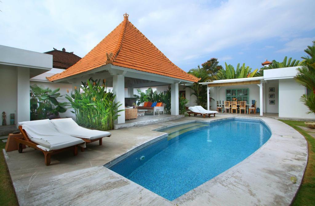 Mutiara Putih *